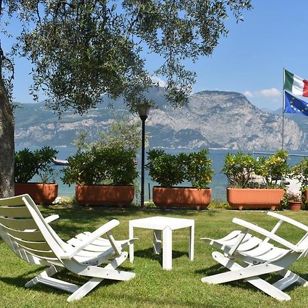Hotel Garni Vela D'Oro Brenzone sul Garda Exterior foto