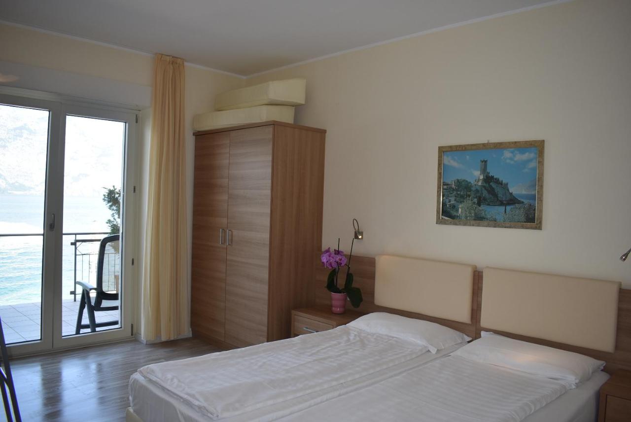 Hotel Garni Vela D'Oro Brenzone sul Garda Exterior foto