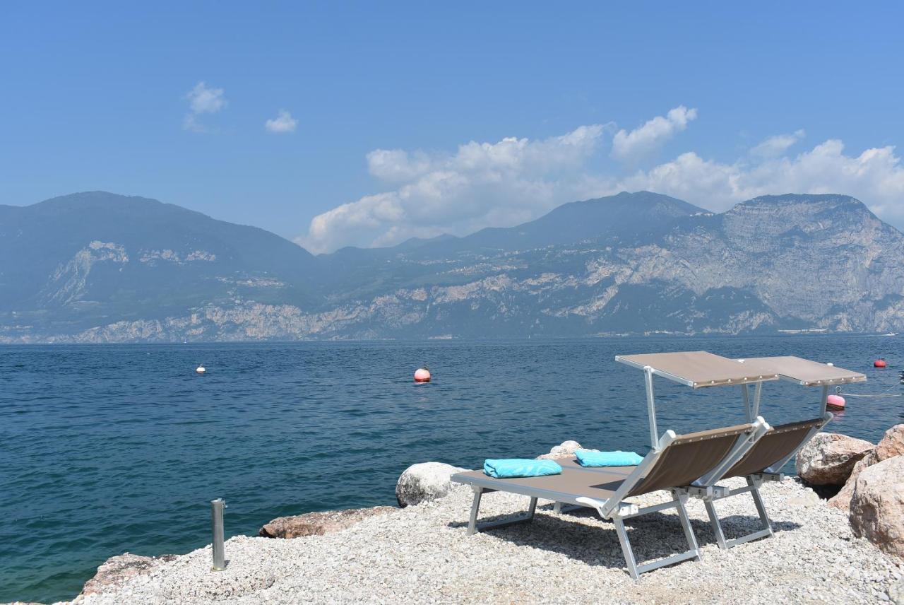 Hotel Garni Vela D'Oro Brenzone sul Garda Exterior foto