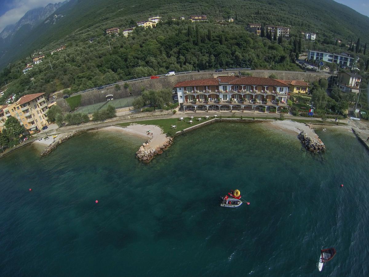 Hotel Garni Vela D'Oro Brenzone sul Garda Exterior foto